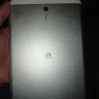 دو عدد تبلت هواوی و لنوو