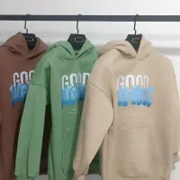 لباس|لباس|قم, شهر قائم|دیوار