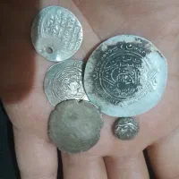 سکه‌ای قدیمی  قدمت دار