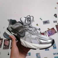 کفش nike v2k