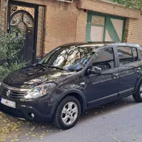 رنو ساندرو اتوماتیک مدل ۱۳۹۵