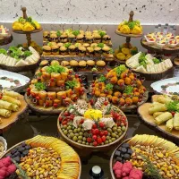 ارائه انواع میز فینگر فودبر اساس بودجه شما