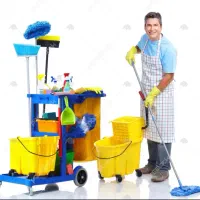 نیروی نظافت آقا برای فروشگاه