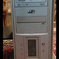 کامپیوتر ویندوزxp  همراه میز  متعلقات  مشخصات زیر|رایانه رومیزی|اصفهان, خانه اصفهان|دیوار