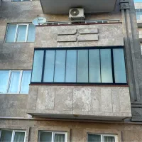 تولید و نصب بالکن شیشه ای مستقیم از کارگاه