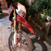 موتورسیکلت پرواز جی وای200