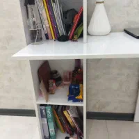 میزتحریر هایگلاس درجه یک همراه باچهارطبقه درحدنوو|میز تحریر و کامپیوتر|مشهد, امیریه|دیوار