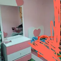 تخت و کمد. بچه گانه