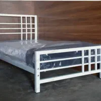 طاووس تمام فلز