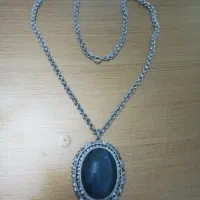 گردنی نقره و زنجیر
