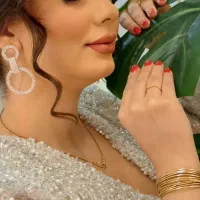 خدممات میکاپ وشینیون درمنزل|خدمات آرایشگری و زیبایی|قم, سالاریه|دیوار