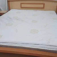 تخت خواب دونفره بدون تشک جنس خوب سالم ودراور واینه