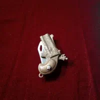 فندک قدیمی و کلکسیونی|کلکسیون اشیاء عتیقه|خمینیشهر, |دیوار