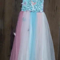 لباس مجلسی دخترانه در حد نو فقط یک ملیون تومان