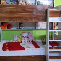 تخت دو طبقه