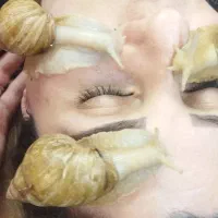 حلزون تراپی کلاژن سازی پوست  همراه با پاکسازی