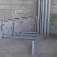 کارگر ساده لوله کشی وپنج لایه کار