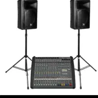 مجری و خواننده ختم خاکسپاری  چهلم سالگرد