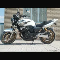 سی ۴۰۰ سوپر فور