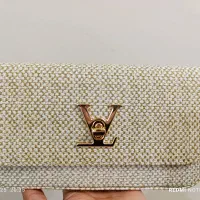 اگه از کیفای سنگین و دست و پاگیر خسته شدی|لباس|مشهد, هفده شهریور|دیوار