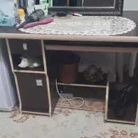میز کامپیوتر چوبی