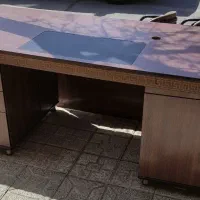 دو عدد میز مدیریت میز اداری