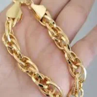 یه عدستبند طلا پیدا شده