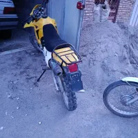 دو دستگاه موتور سیکلت هوندا 150و احساس تریل 250