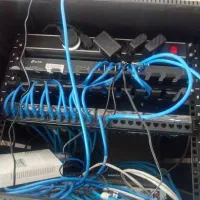 خدمات تخصصی شبکه شرکت‌ها و مغازه‌ها