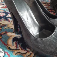 کفش|کیف، کفش، کمربند|بیرجند, |دیوار