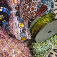 خیاطی و بافتنی