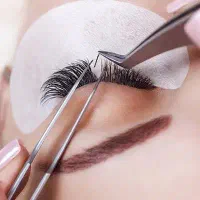 مژه کارحرفه ای برای سالن معروف و پرمشتری نیازمندیم