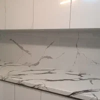 کاشی و سرامیک  کار ماهر