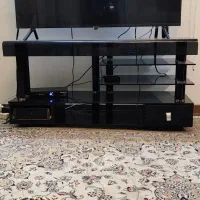 میز تلویزیون شیشه‌ای