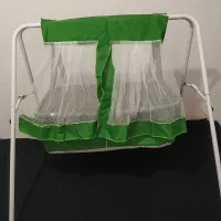 گهواره کودک پشه بند دار