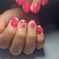 خدمات حرفه ای ناخن میبد