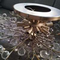 لوستر برنزی چسبیده به سقف کریستالی|لوستر و چراغ آویز|تهران, سازمان برنامه جنوبی|دیوار