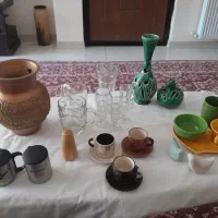 مقداری ظروف آشپزخانه
