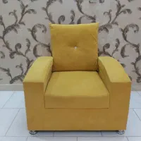 یک عدد مبل تک در حد نو