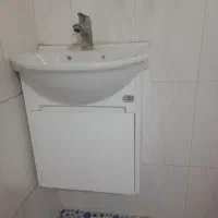 روشویی همراه شیر