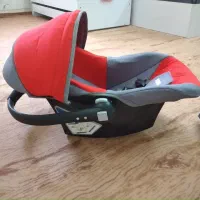 کریر بچه سالم و تمیز