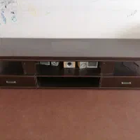 میز زیر تلویزیون بزرگ