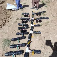 اجرای لوله کشی آبیاری قطره ای کاشت نهال