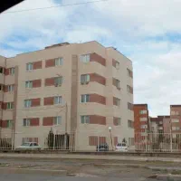 گلبهار/آپارتمان/مرتب/خوش نقشه/۸۵متر