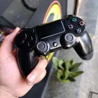 دسته PS4 اصلی (تمیز ، کاملا سالم و تست شده)
