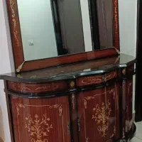 آینه و کنسول