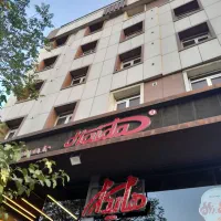۲خواب ۸۵متری فول فلکه اول بر اصلی گلبرگ رشید|اجارهٔ دفتر کار، اتاق اداری، مطب|تهران, تهران پارس|دیوار