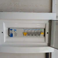 برقکار رشت و خدمات برق منصفانه|خدمات پیشه و مهارت|رشت, دیلمان|دیوار