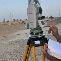 استخدام کمک نقشه بردار