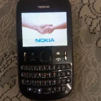 نوکیا asha200